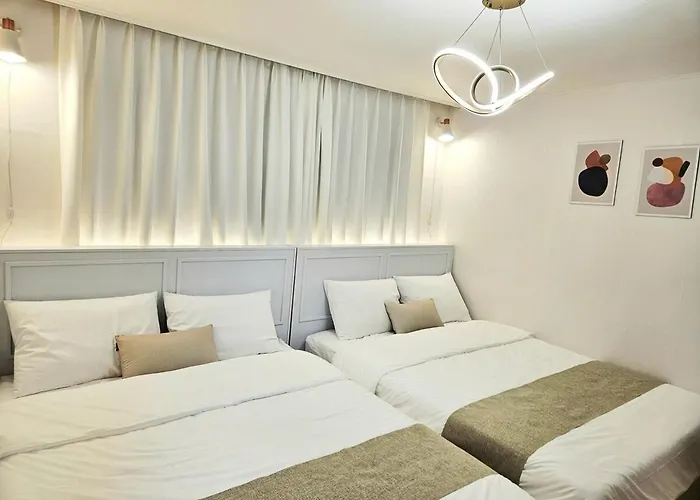 Perfect-location#명동#동대문#광화문#남산#n타워#롯데월드 Apartment *